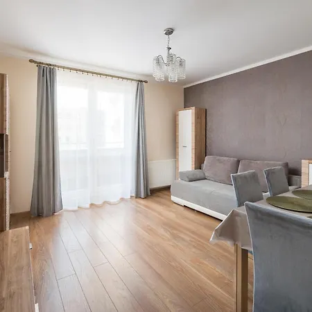 Wola Radziwie Homely Apartmán *